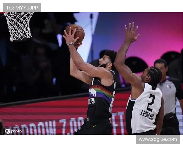 小波特半场表现亮眼得分11分但失误频频影响整体发挥