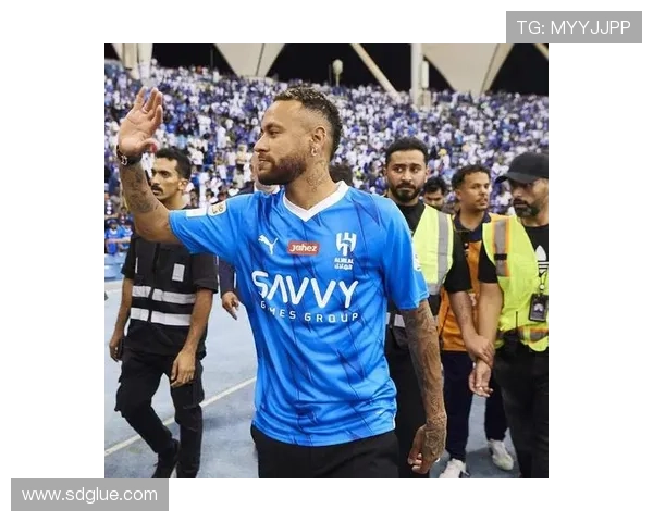 内马尔对裁判判罚不满呼吁提升巴西足球裁判水平